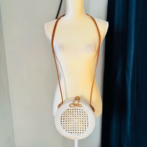 ANTHROPOLOGIE‎ Rattan Circle Crossbody Bag, White/Cream/Brown, Classic Chic
